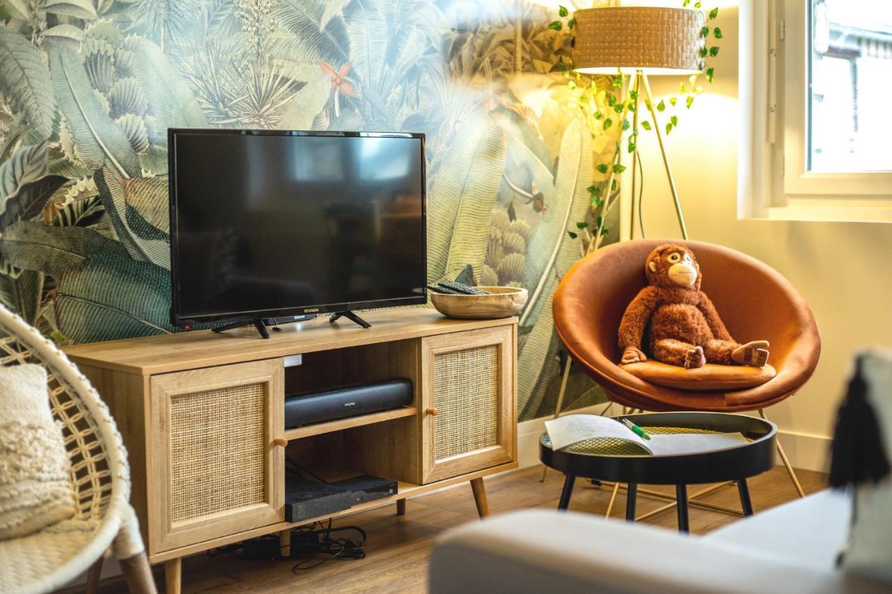 Suite Jungle - Jardin, Netflix Et Parking - Le Manoir Aux Pommes Orbec Exteriör bild